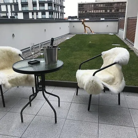 Luxury In Garden Tower